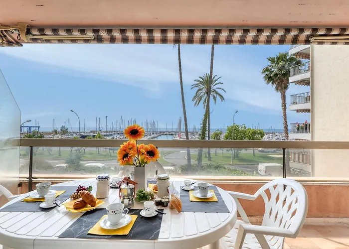 Port & Pool Hideaway - Happy Lägenhet Menton